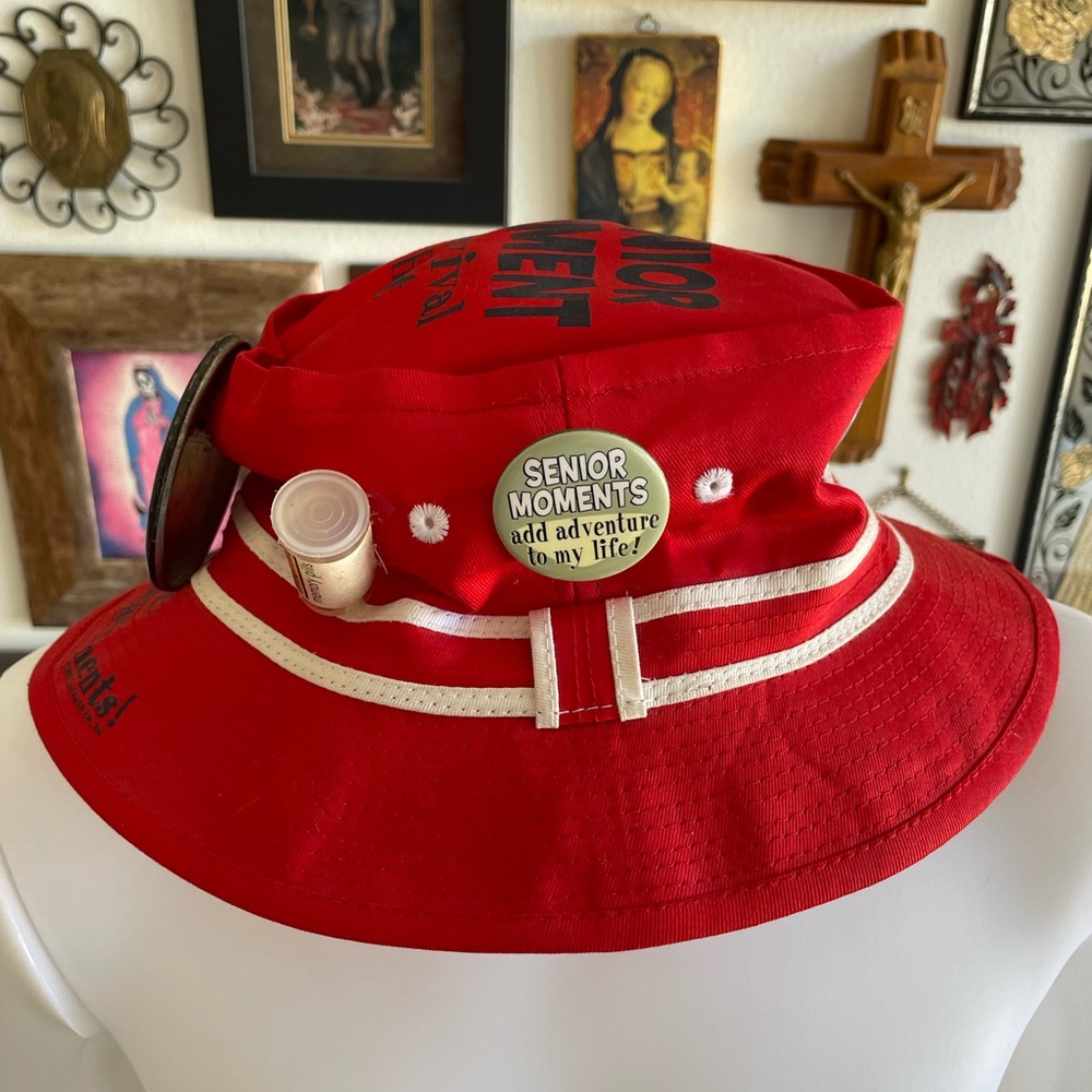 Vintage Senior Moment Joke Bucket Hat